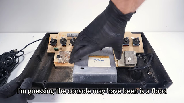 世界を変えたと言われるゲーム機をレストアの画像