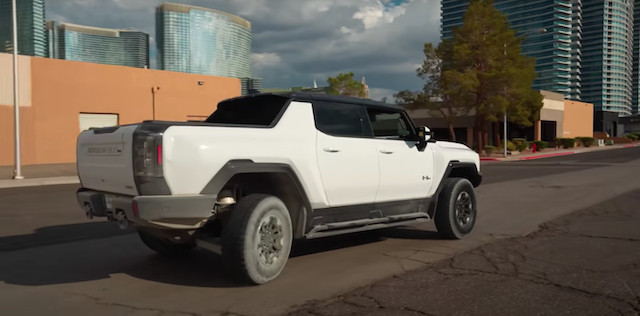 YouTuber、高級ハマーを意図せず全損の画像