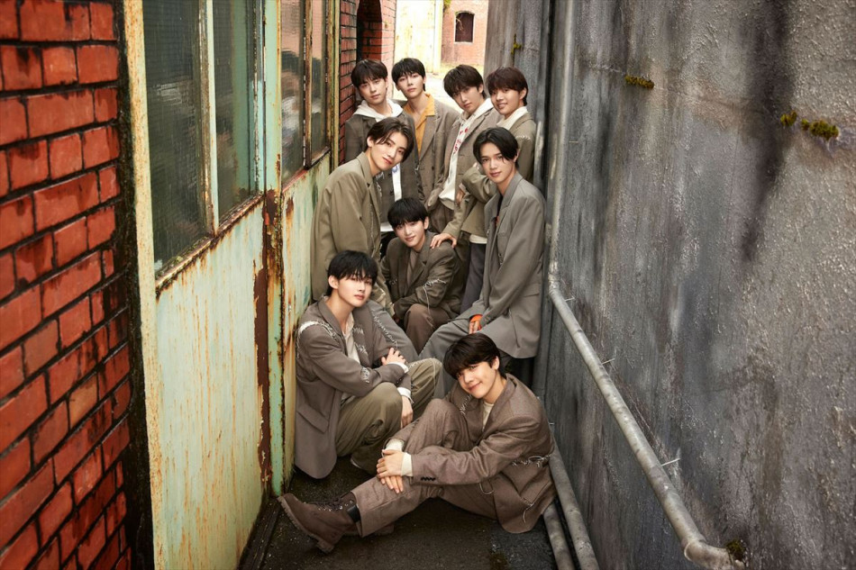 &TEAM、デビューEP曲「Under the skin」コレオグラフィーMV公開 荒々