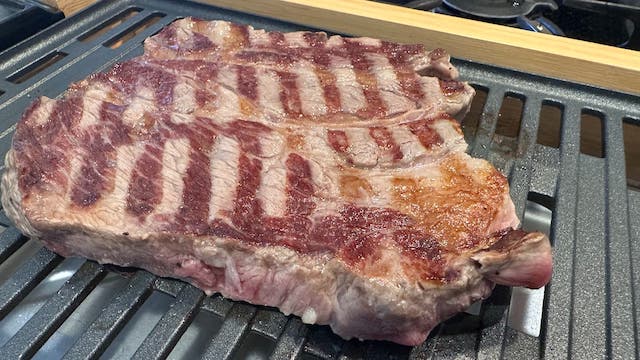 焼目がくっきり付いていた肉