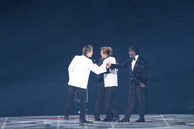 EXILE ATSUSHI、Boyz II Menと届けた極上の歌声　TAKAHIROとの絆も再確認したドーム公演ソロパートをレポートの画像1-2
