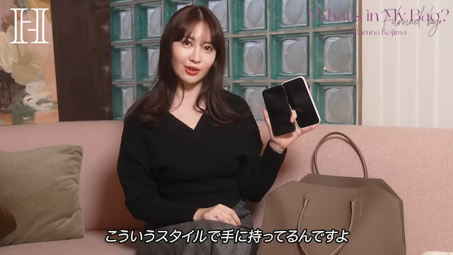 BiSH、個性あふれる“バッグの中身”を公開の画像