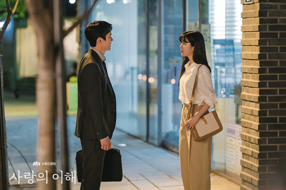 『愛と、利と』遊び心に溢れた絶妙な演出