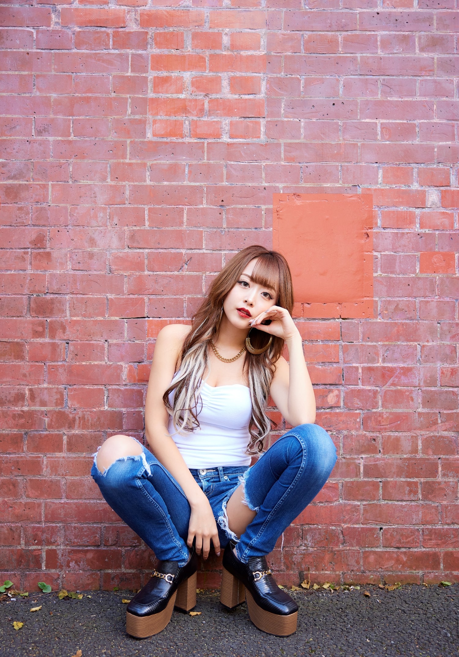 みりちゃむ”初のスタイルブックが話題の画像