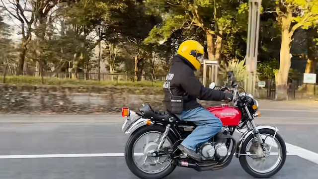 オリラジ藤森、愛車「CB400FOUR」でツーリングの画像
