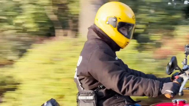 オリラジ藤森、愛車「CB400FOUR」でツーリングの画像
