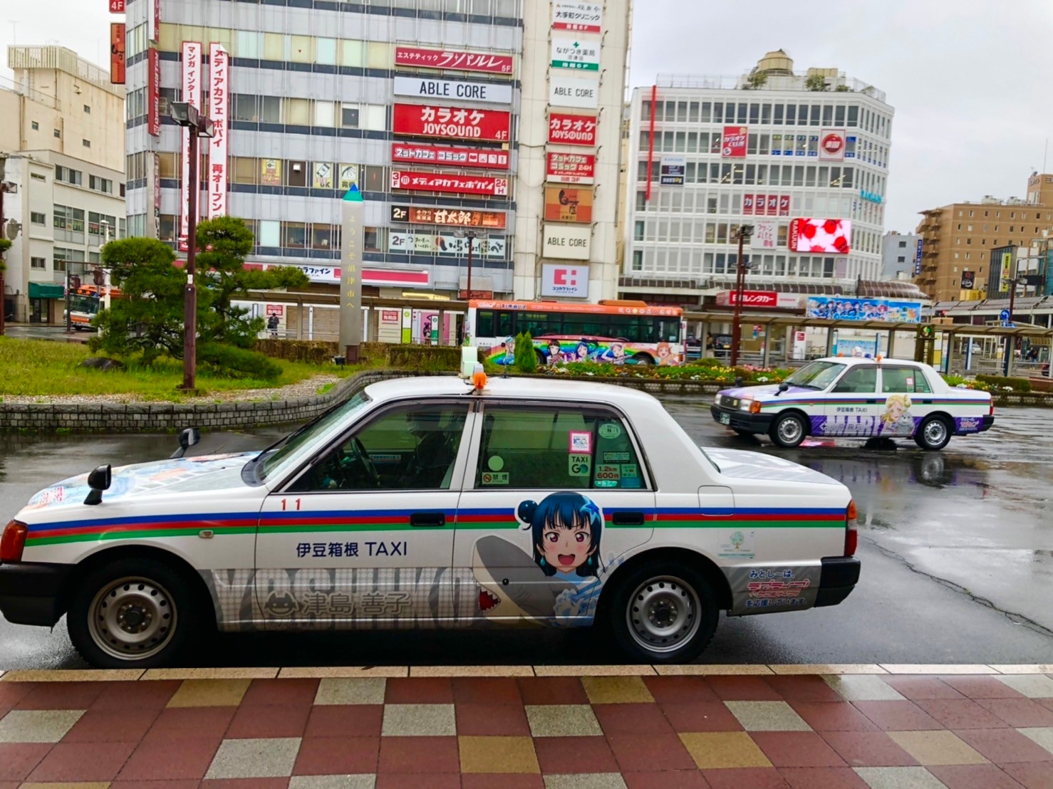 沼津駅前の風景