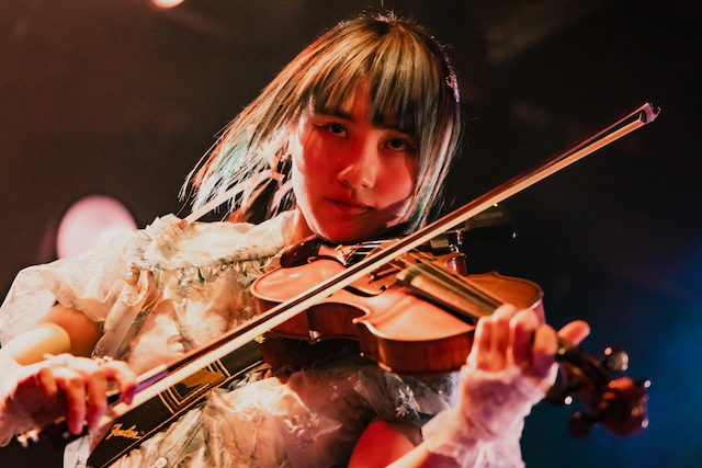 チョーキューメイのライブ写真