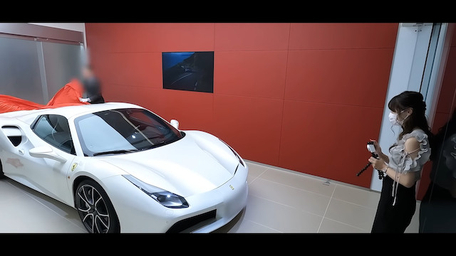 あま猫、「フェラーリ 488スパイダー」に乗り換えの画像