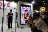 KCON「MOVE by Qoo10」ブースにITZYがサプライズ登場の画像