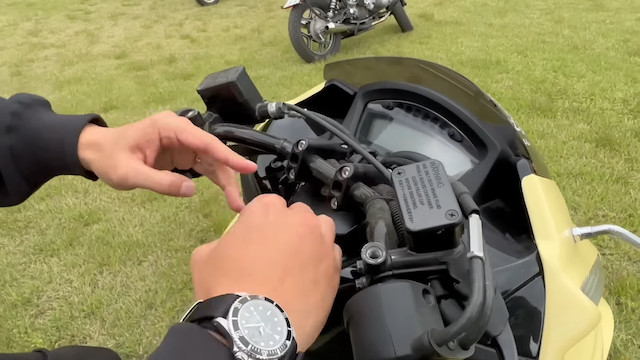 ユージ、「所ジョージのバイク」を試乗の画像