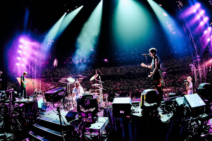 ONE OK ROCK、破格のスケールで鳴らした“生きる”というメッセージ　リベンジを果たした東京ドーム公演レポート