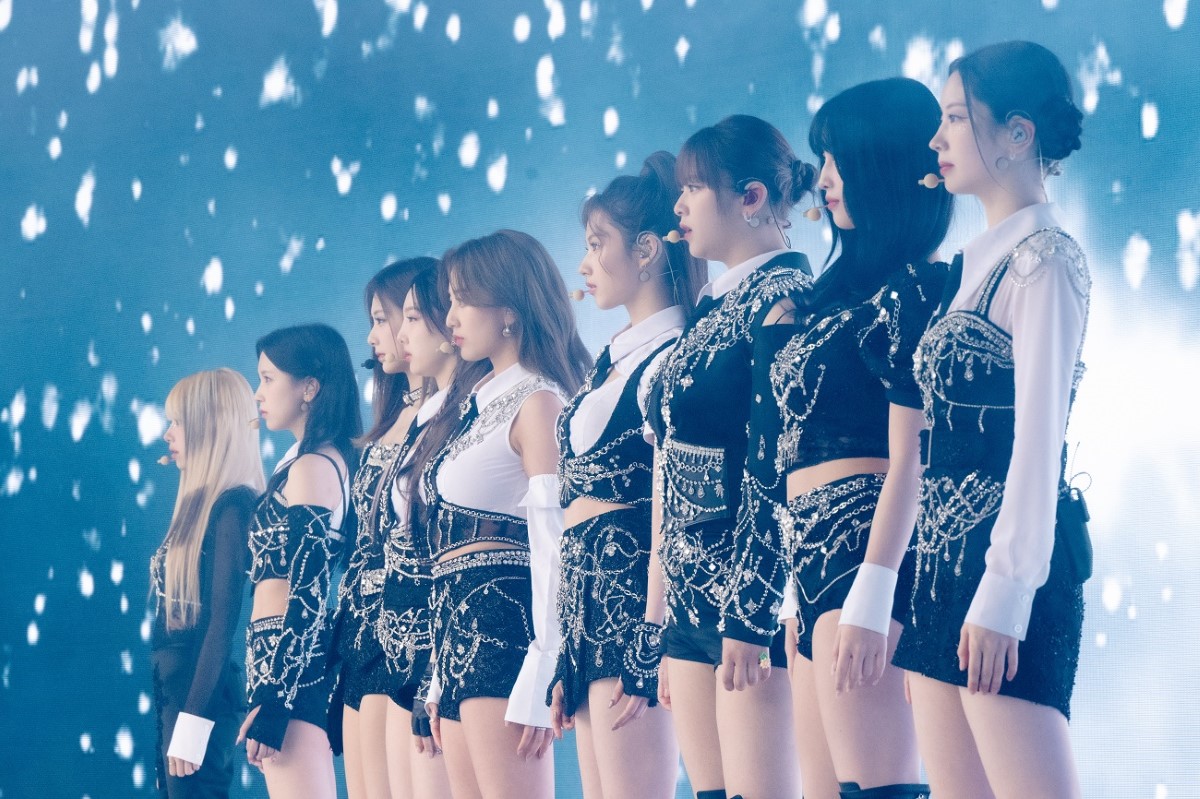 『TWICE 5TH WORLD TOUR ‘READY TO BE’ in JAPAN』よりツアー写真［写真＝田中聖太郎］
