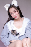 小田さくら『さくらと猫』発売の画像