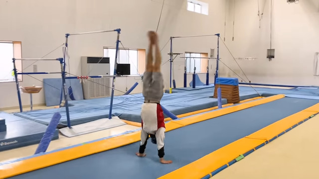 現役体操選手が魅せる“レベルの高い遊び”の画像