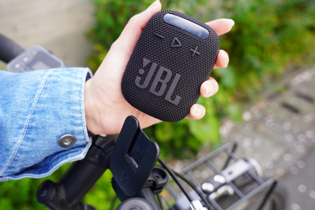 自転車にも取り付け可能なBluetoothスピーカーの画像