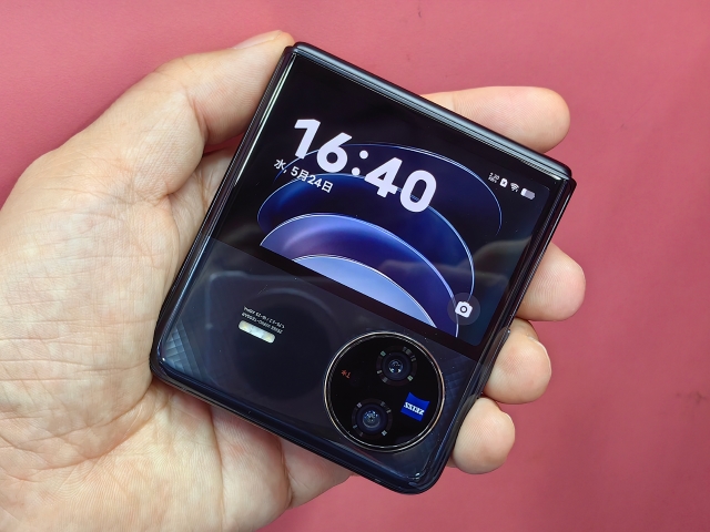 折りたたみ式スマホ『vivo X Flip』レポの画像