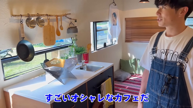 オリラジ藤森、キャンピングカーの内装が完成の画像