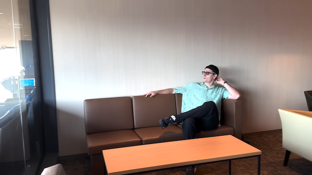 サワヤン、44万円のVIPルームで野球観戦の画像