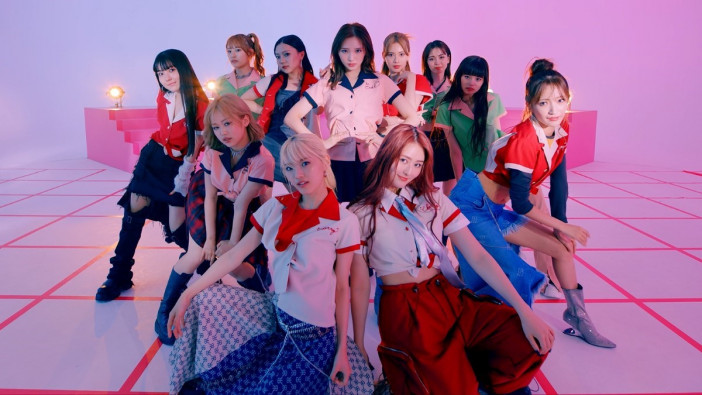 Girls²×iScream、「Rock Steady」MV公開