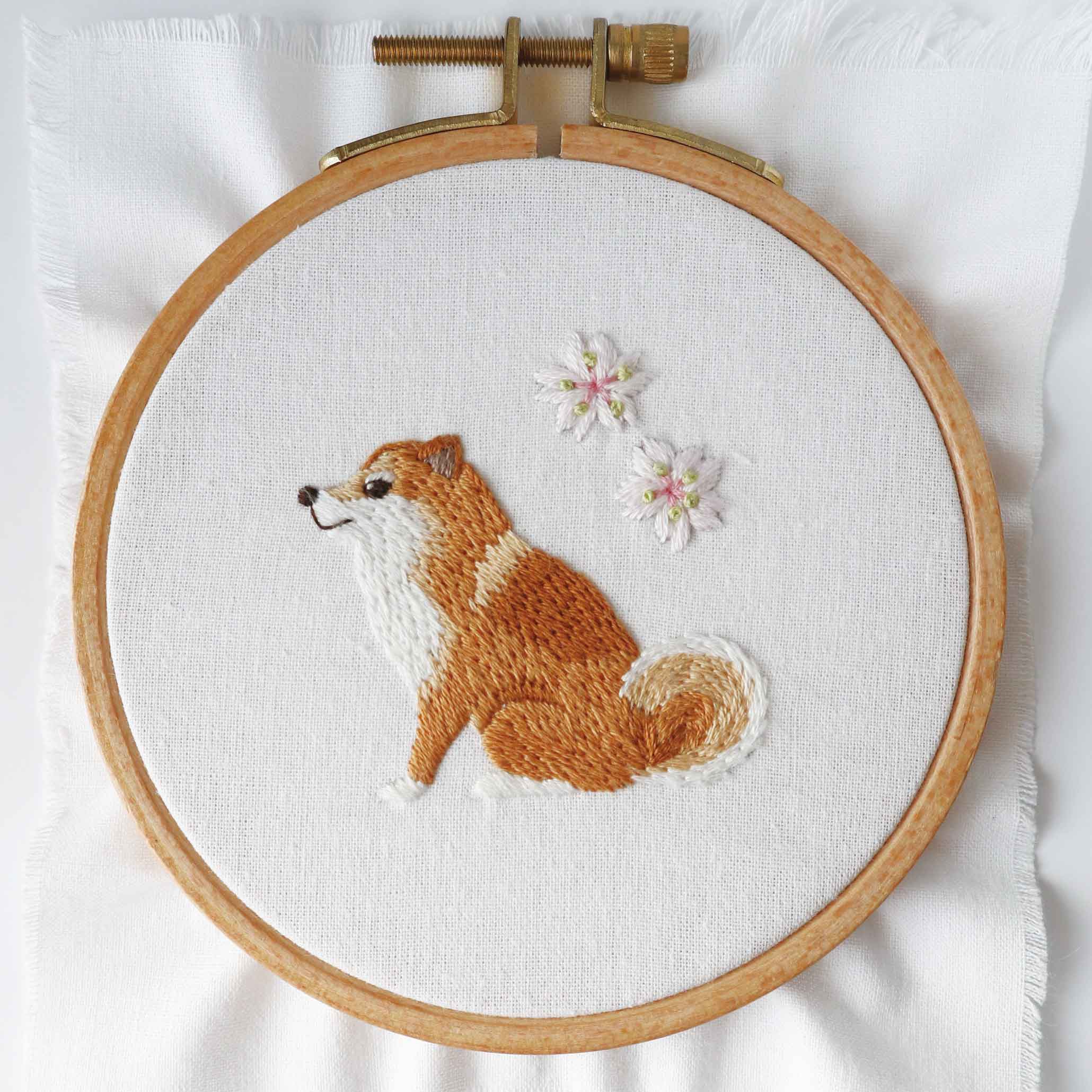 柴犬愛にあふれた刺繍の図案集の画像