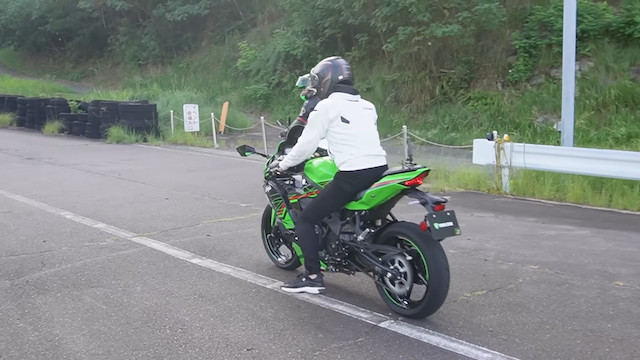 青汁王子、入手困難なカワサキの人気バイクを購入の画像