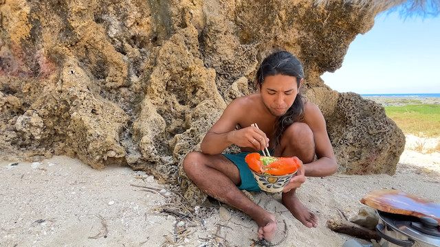 48時間秘境で生活する“沖縄ターザン”が人気急上昇の画像