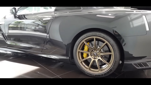 あま猫、念願の「日産 GT-R」を購入の画像