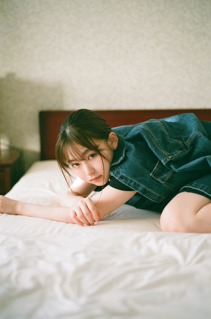 女優・山田杏奈が初表紙の雑誌の画像