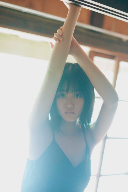 原菜乃華1st写真集『はなのいろ』の画像