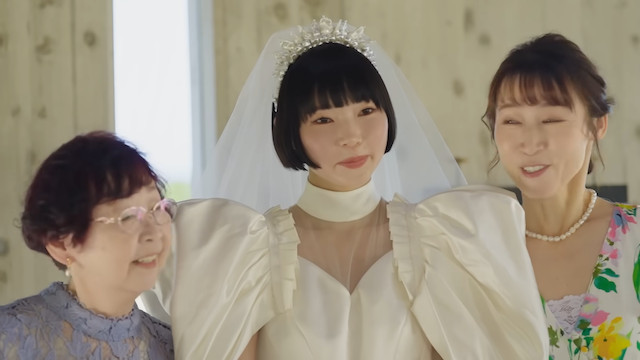 人気YouTuberが結婚式の様子を公開の画像