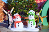 冬のUSJ、マリオとルイージの雪だるまもの画像