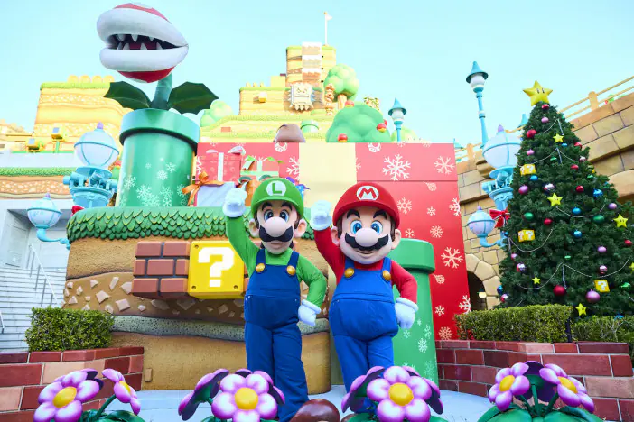 冬のUSJ、マリオとルイージの雪だるまも