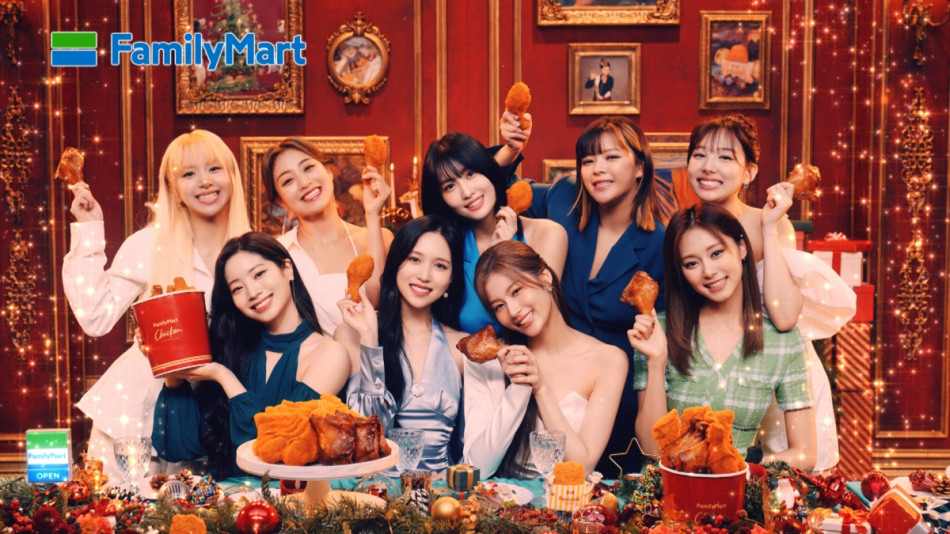 TWICE✾韓国アイドル✾K-POP✾JYP✾ファミマ TWICE、ファミリーマート新CMでクリスマスパーティーを楽しむ モモと
