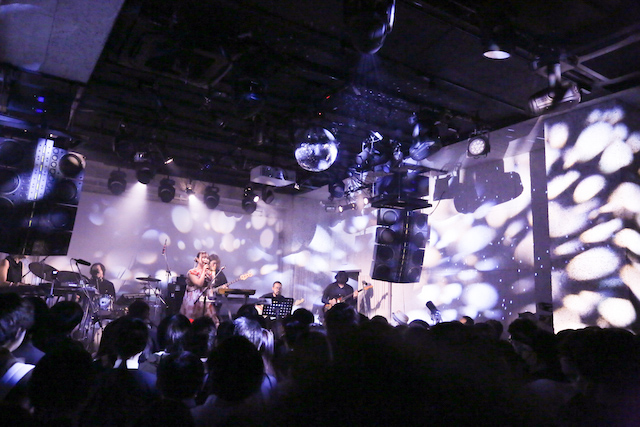 mekakushe、満員の観客に届けた次なるステージの始まり　初のバンドセットワンマン公演の画像1-2