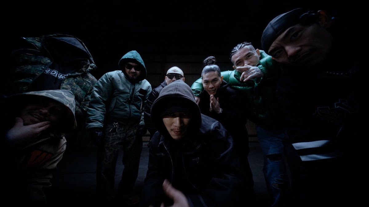 「BAD HOP × NITRO MICROPHONE UNDERGROUND - 8BALL CYPHER(Official Video)」より