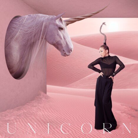 倖田來未、約2年ぶりのアルバム『UNICORN』リリース　ピンクの砂漠に本人が佇むジャケ写も公開