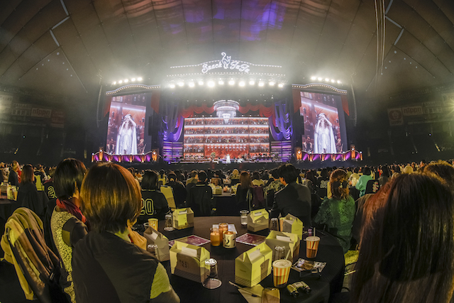 『スナックJUJU』東京ドームに5万人が“来店”　鈴木雅之、NOKKO、小田和正も登場した無二の歌謡ショーの画像1-1