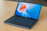 1台5役で使えるノートPC『Zenbook DUO』の画像