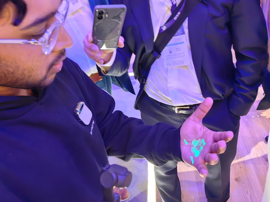 『MWC Barcelona 2024』で見た“近未来のスマホたち”の画像