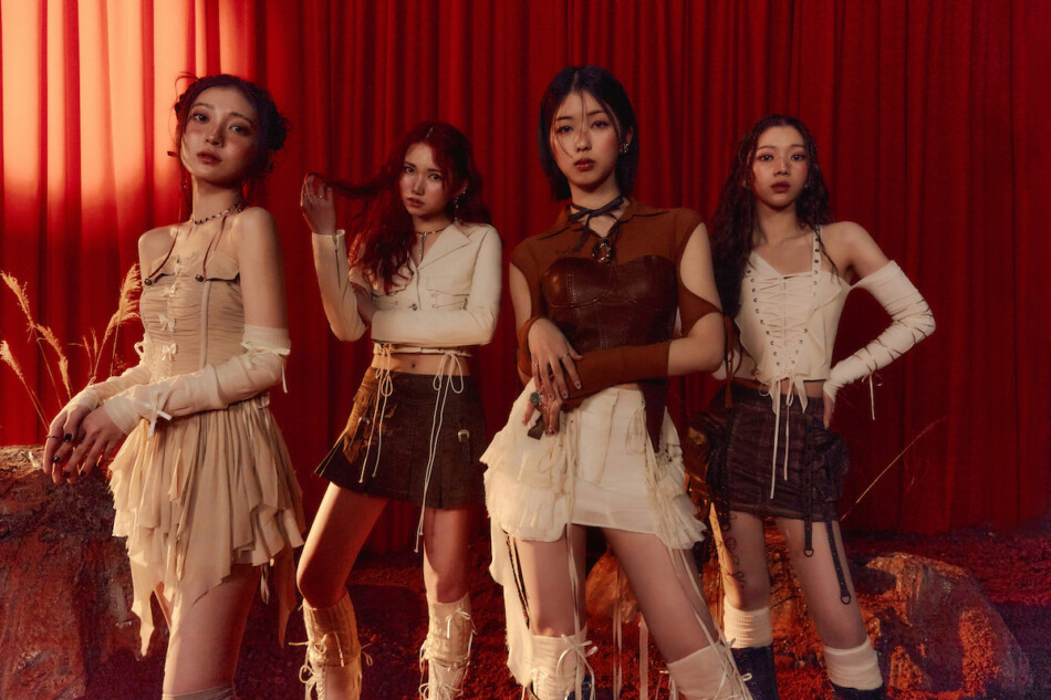 PRODUCE 101』ファイナリスト4人で新結成 IS:SUE、ユニバーサル