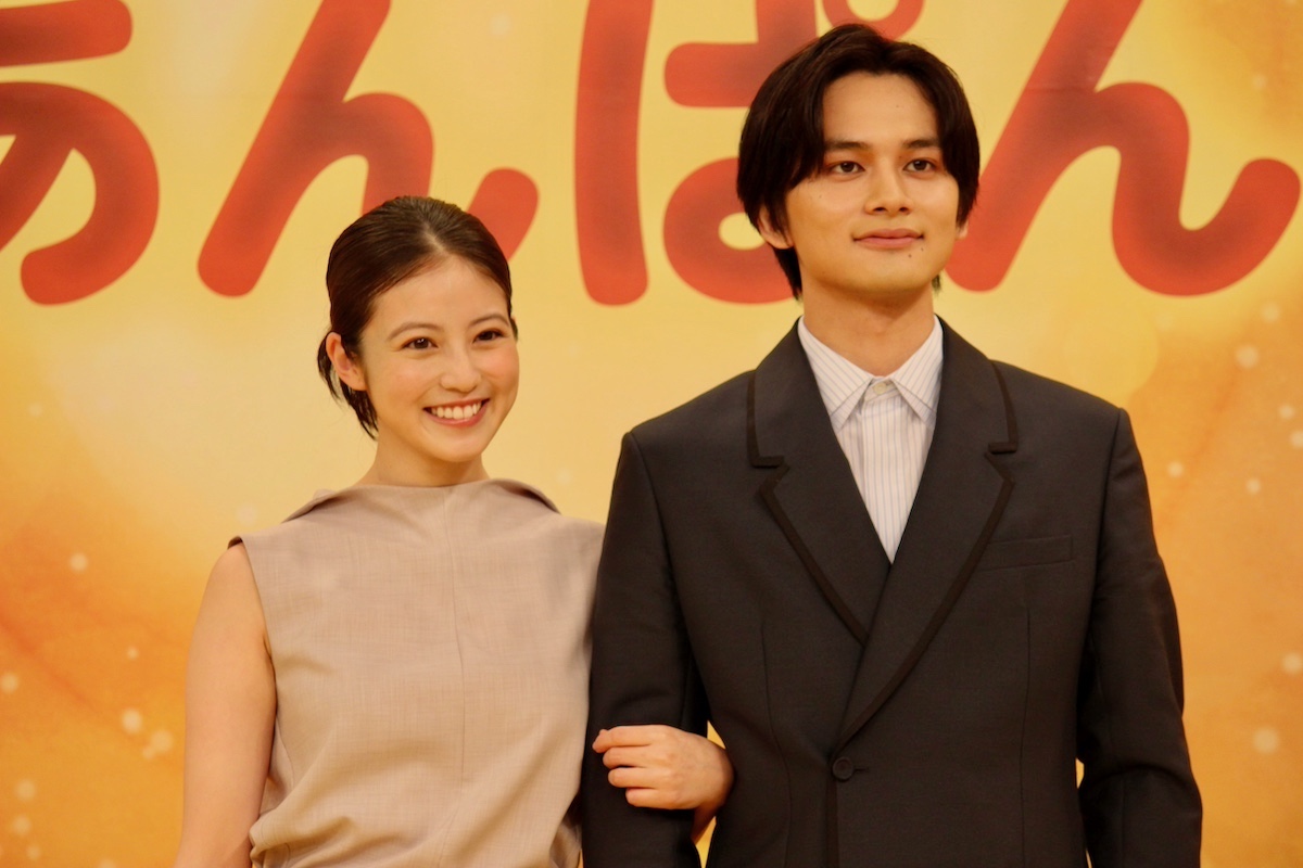 （左から）今田美桜、北村匠海