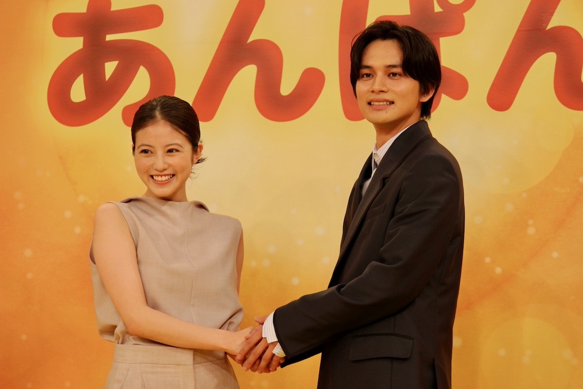 （左から）今田美桜、北村匠海