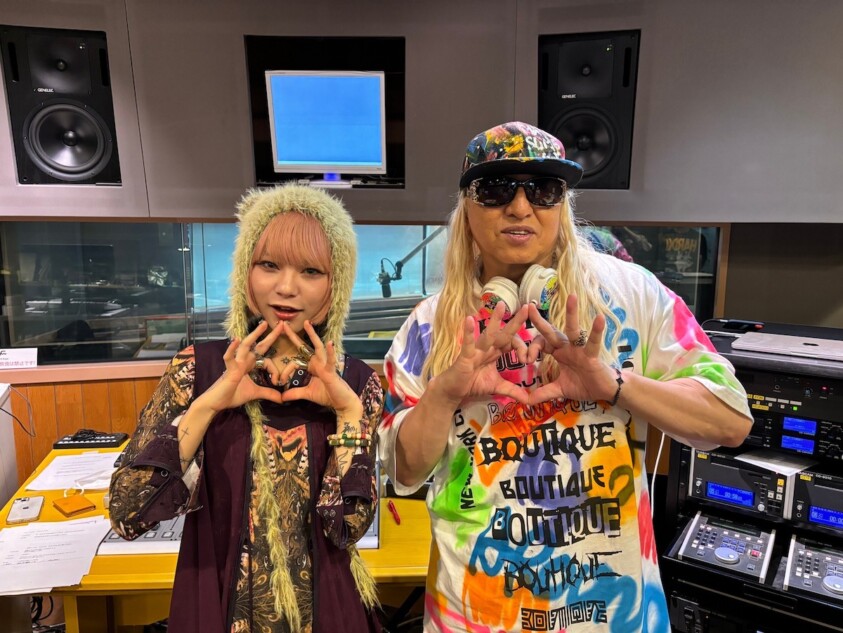 4s4ki、DJ KOOと念願の初対面で熱い音楽トーク 世代とスタイルを超えた