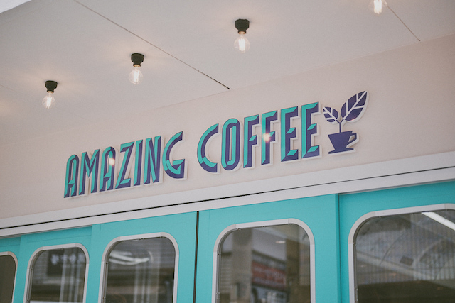 EXILE TETSUYA、『AMAZING COFFEE』新店舗に詰め込んだこだわり　電車風の内装に込めたメッセージの画像1-1