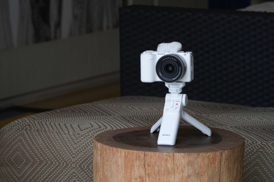 ソニー『VLOGCAM ZV-E10 II』を8月2日発売