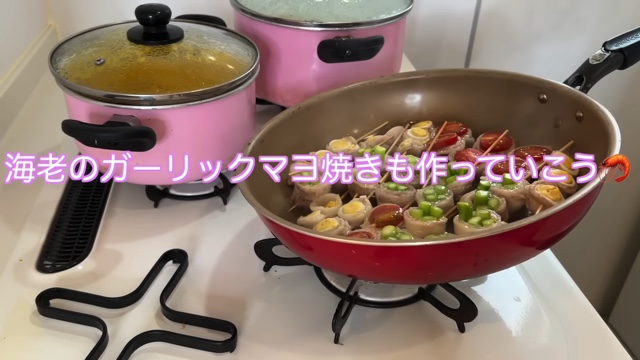 大家族YouTuber、大ボリュームの夕食作りの画像