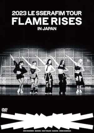 『2023 LE SSERAFIM TOUR ‘FLAME RISES’ IN JAPAN』通常盤ジャケット