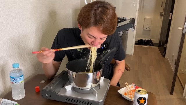 青汁王子、家賃9万円アパート生活開始の画像