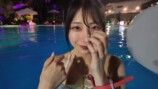 元AKB48の自称“23歳ニート”、水着姿でプールにの画像